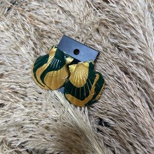 "Easy money " Seashell Earrings